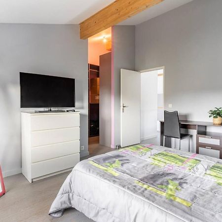 Grande Chambre Privee Avec Salle De Bain Et Wc Labarthe-sur-Leze Exterior photo